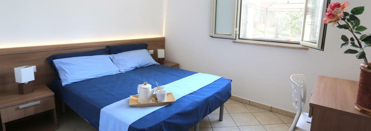 Bed and Breakfast Il Giardino Degli Aromi Cerfignano Exterior foto